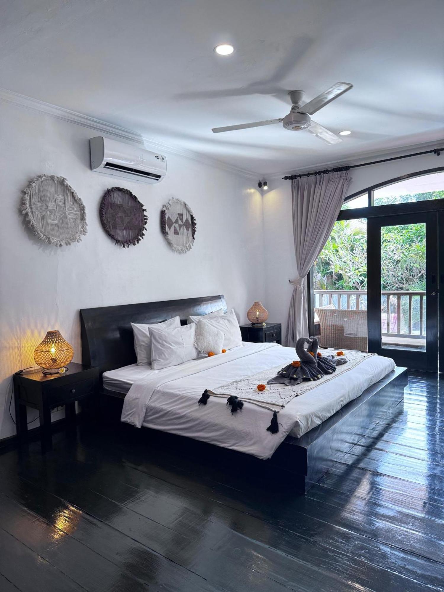 Lalita Villas Seminyak エクステリア 写真
